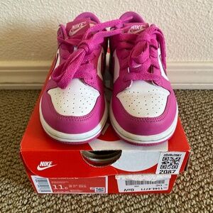 Nike Dunks Fuchsia Kids
